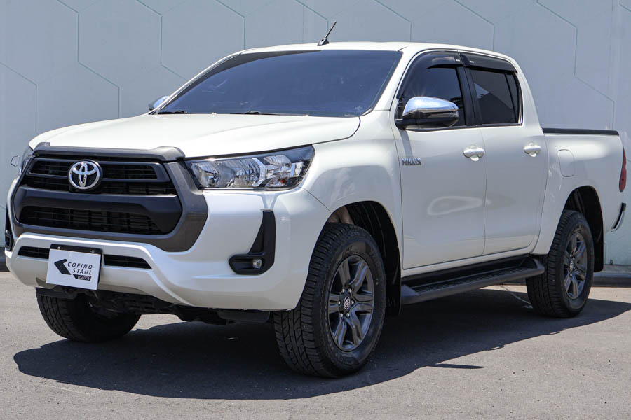 TOYOTA HILUX 4X4 2023 - 2999